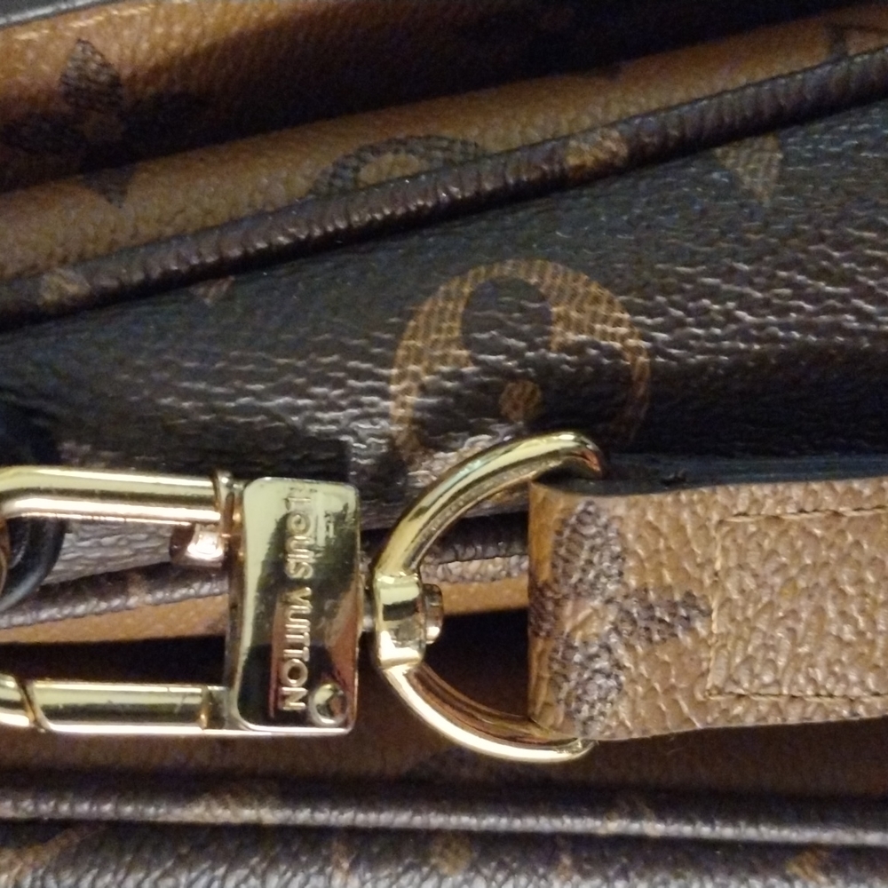 Louis Vuitton Reverse Monogram Pochette Metis - Picture 5 of 16